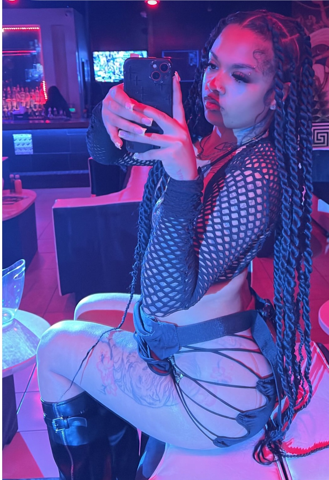 I’m available for both incall and outcall