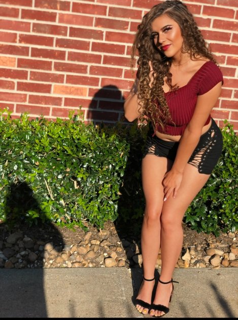 Avaliable now for in or outcall!