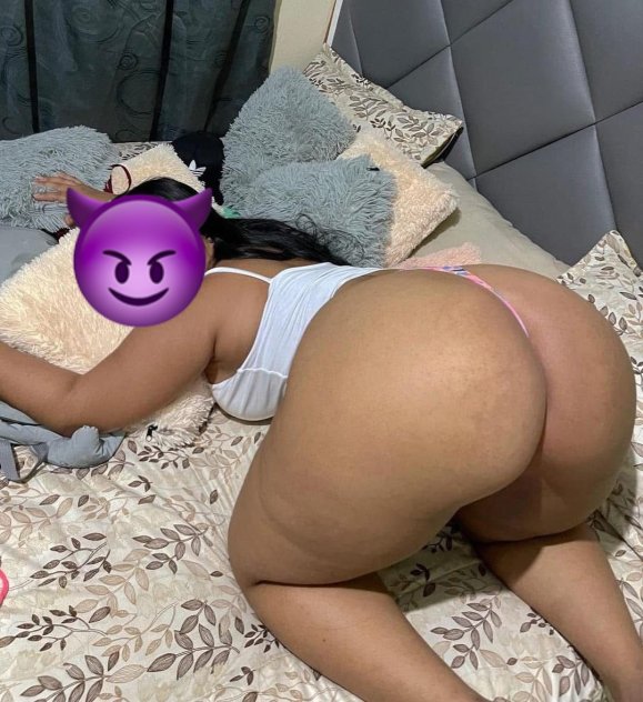 Hola soy Vicky recien yegada para que estés junto 🌹🌹🌹A mi con una r