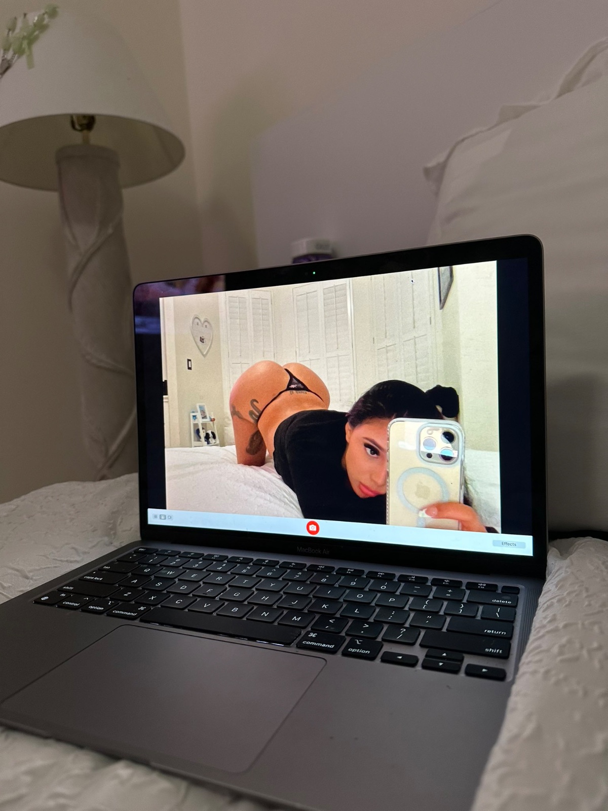 A classy shawty seeking depth and substance without the complications relationship brings❤️