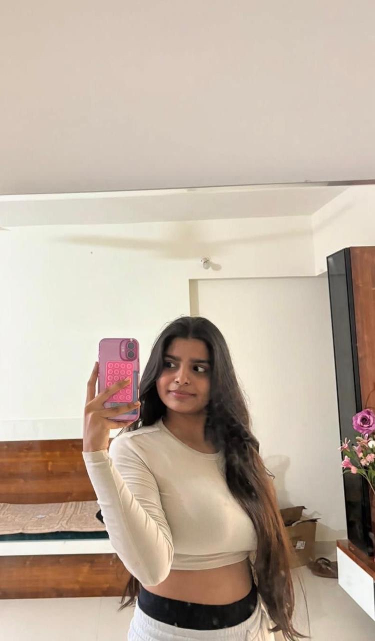 indian high society call girl service in Sacramento  available