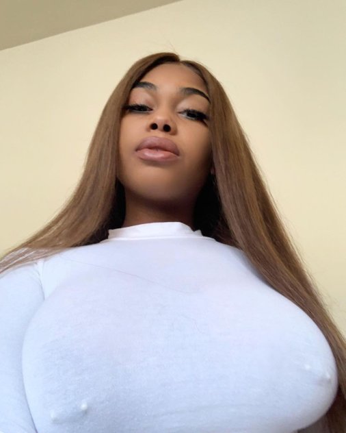 Hi I'm Sandra originally from Washington. Let's have fun