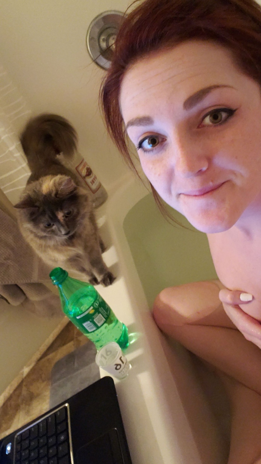 SEXY, SWEET AND READY TO PLEASE‼️ LET’S MAKE TONIGHT UNFORGETTABLE 💦🍑