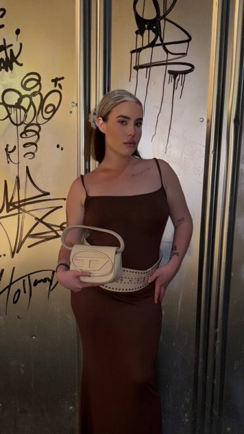 beautiful skin color,beautiful smile,Available for Both incall&outcall