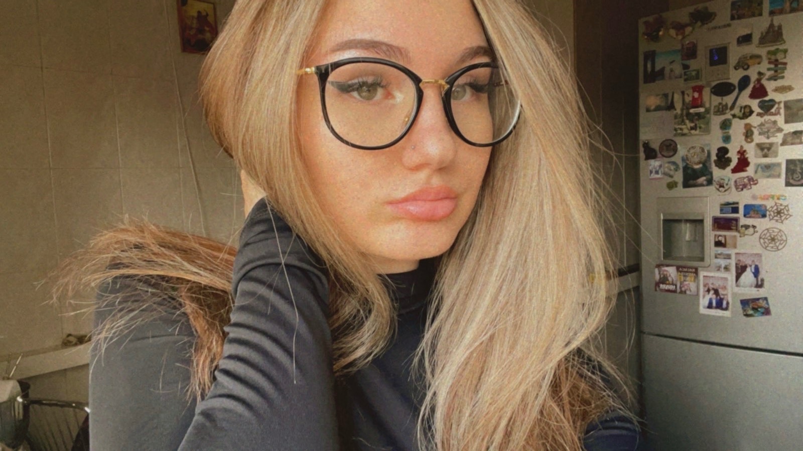 Discreet sex with Caucasian sexy girl