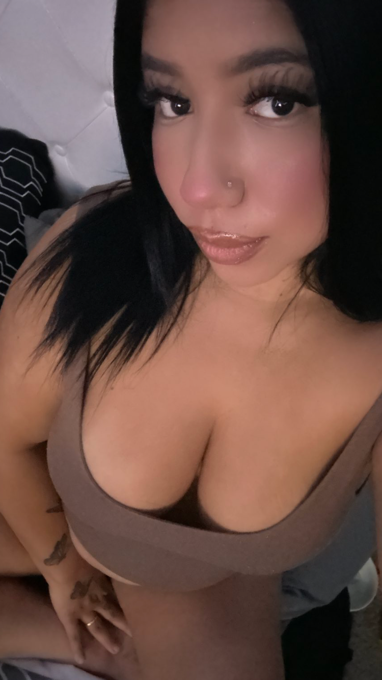 I’m available 24/7😘🥰 for all escort services both Incall and outcall 🍷❤️🥰