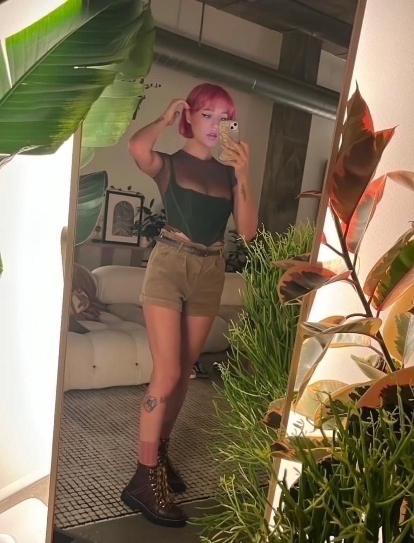 Are you stressed 🥵and need Some hot reliever😝I’m a horny mature girl❤️💯I love squirting 💦