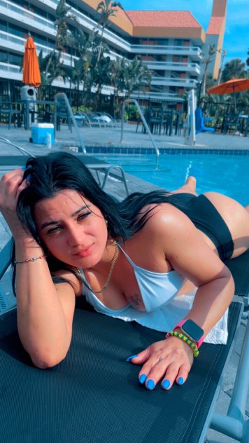 Hola de regreso en la ciudad llámame