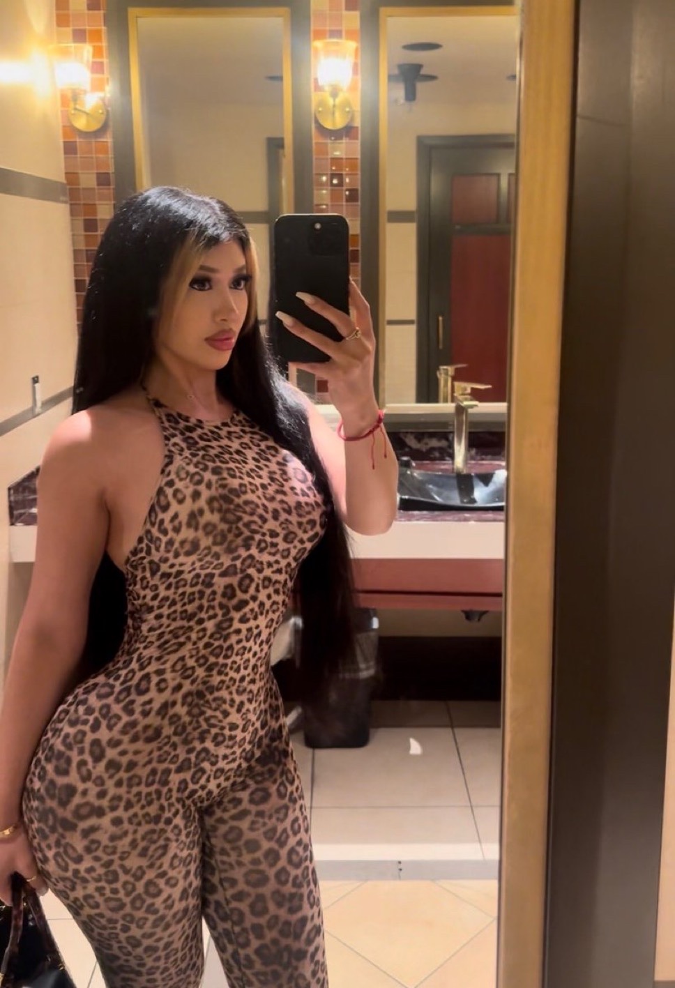 I'M AVAILABLE ALWAYS💘I BET YOU WANNA TASTE ME ,THE SQUIRT QUEEN