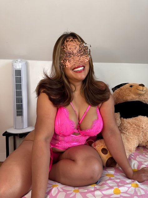 Shantal hot and beautiful colombiana