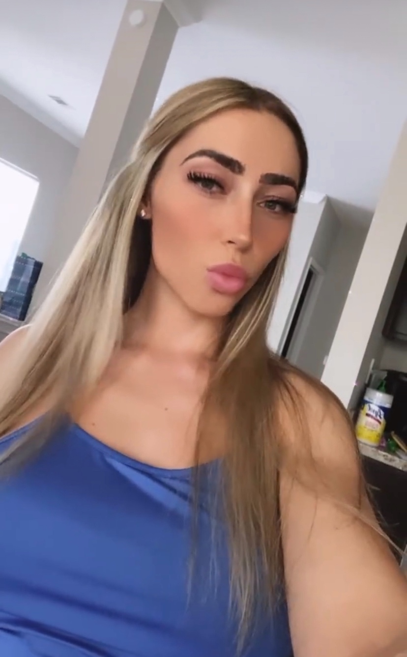 Dinner 🍽 tonight, bills on me...🙂 I don’t take money for sex must be ready to meet