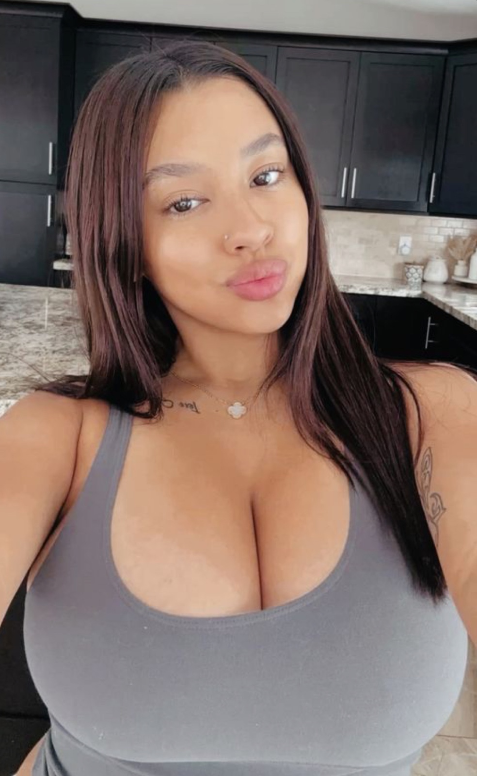 SLUT NEAR YOU ➜ AVAILABLE NOW 💦👅🍆