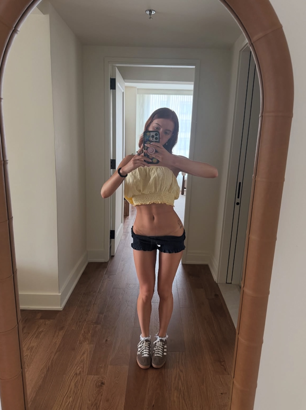 Down to fuck/party favors 💨🚬