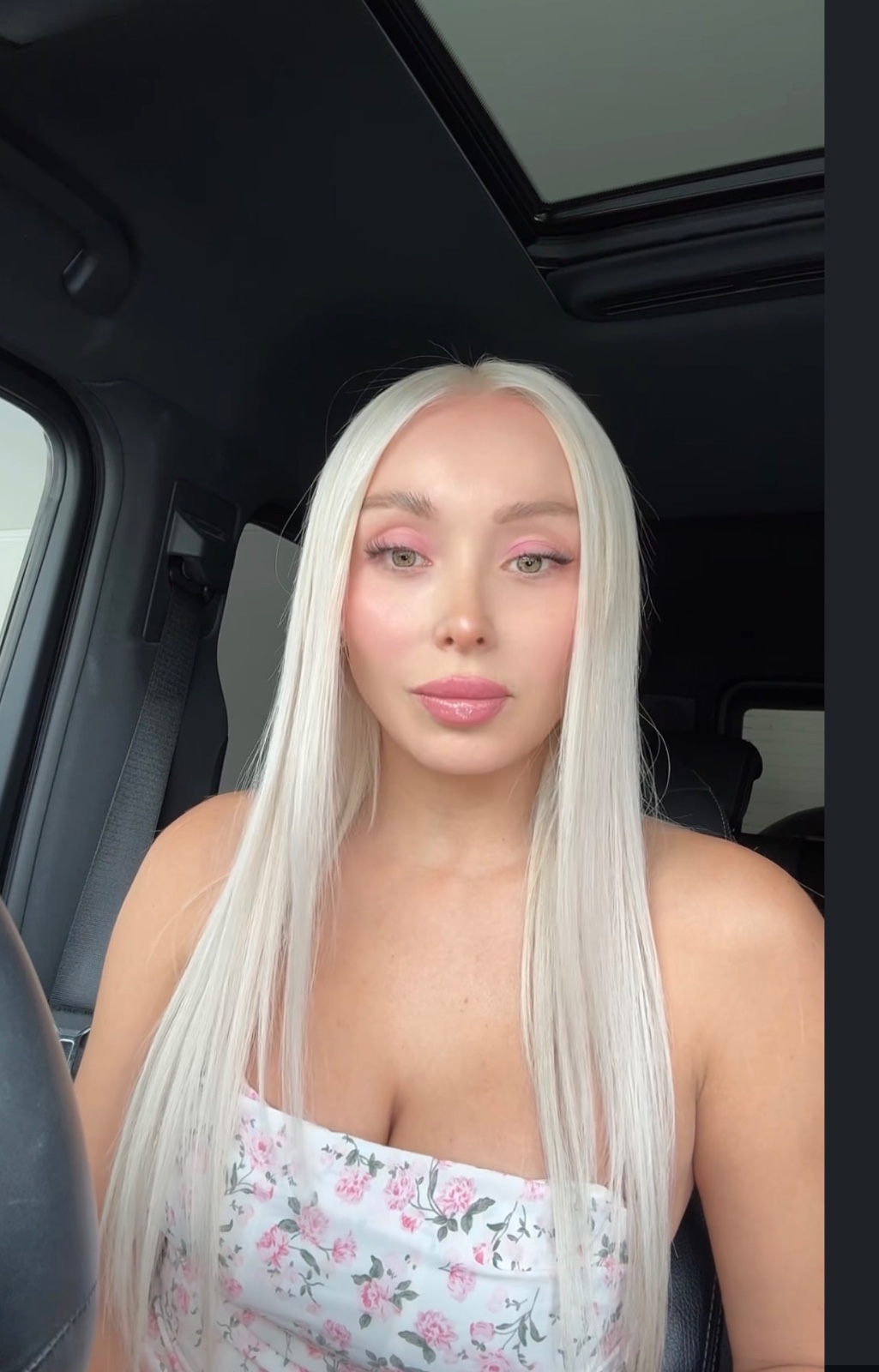 I’m available for hookup right now😘🫶