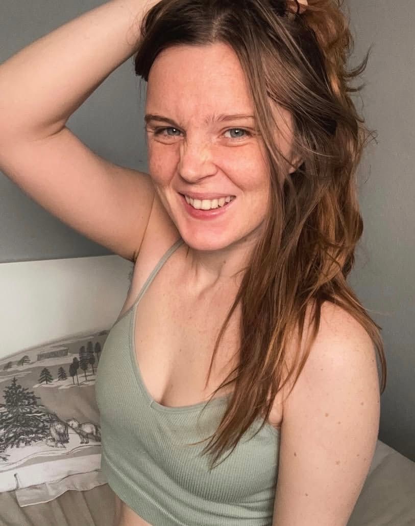 I’m available for hookup services; incalls, outcalls, cardates, hotels; 410 friendly.