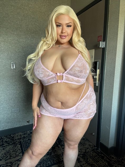 YOUR FAV BBW PORNSTAR
