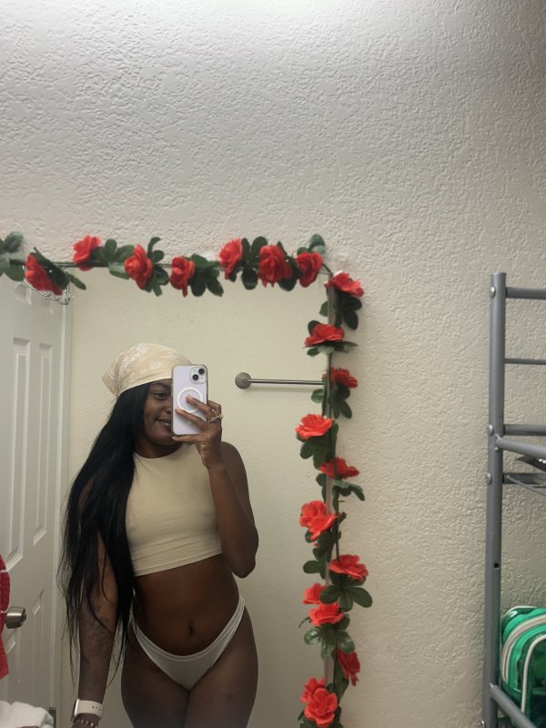 Sexy , Latina a tu servicio