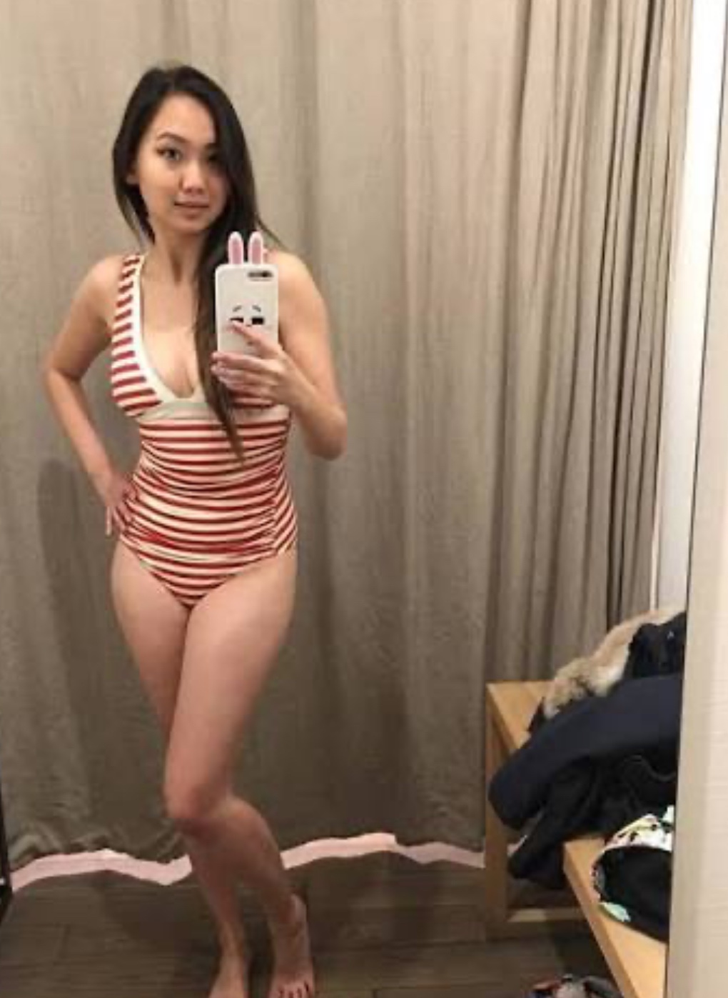 NAUGHTY ASIAN LADY AVAILABLE NEXT DOOR FOR YOU DEEP INSIDE Me.