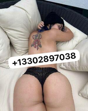 I am available both incall and outcall service