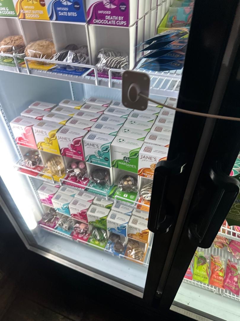 Down for some fun ? Send me a request on 🫰snap🥵chrystalrowla25