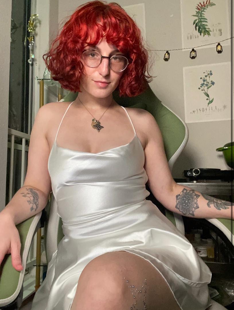 SEXY, YOUNG AND STUNNING GIRL IS AVAILABLE💋👧. Text me (645) 207-8684 TO FULFILL YOUR SEXUAL DESIRE