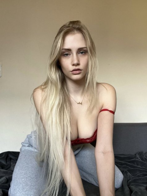 Available for both Incall or outcall and FaceTime show