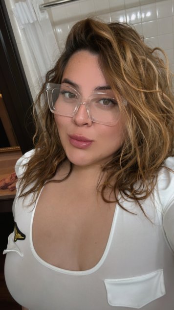 AVAILABLE FOR INCALL/OUTCALL 💋💦