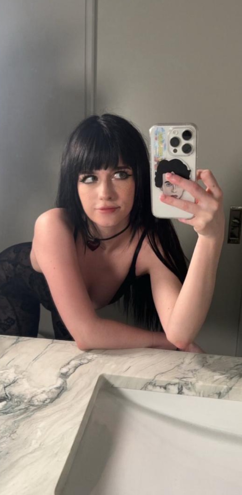 🤩Let’s try some freaky hot sex stuff tonight and clean it in the morning while taking shower.💦👅