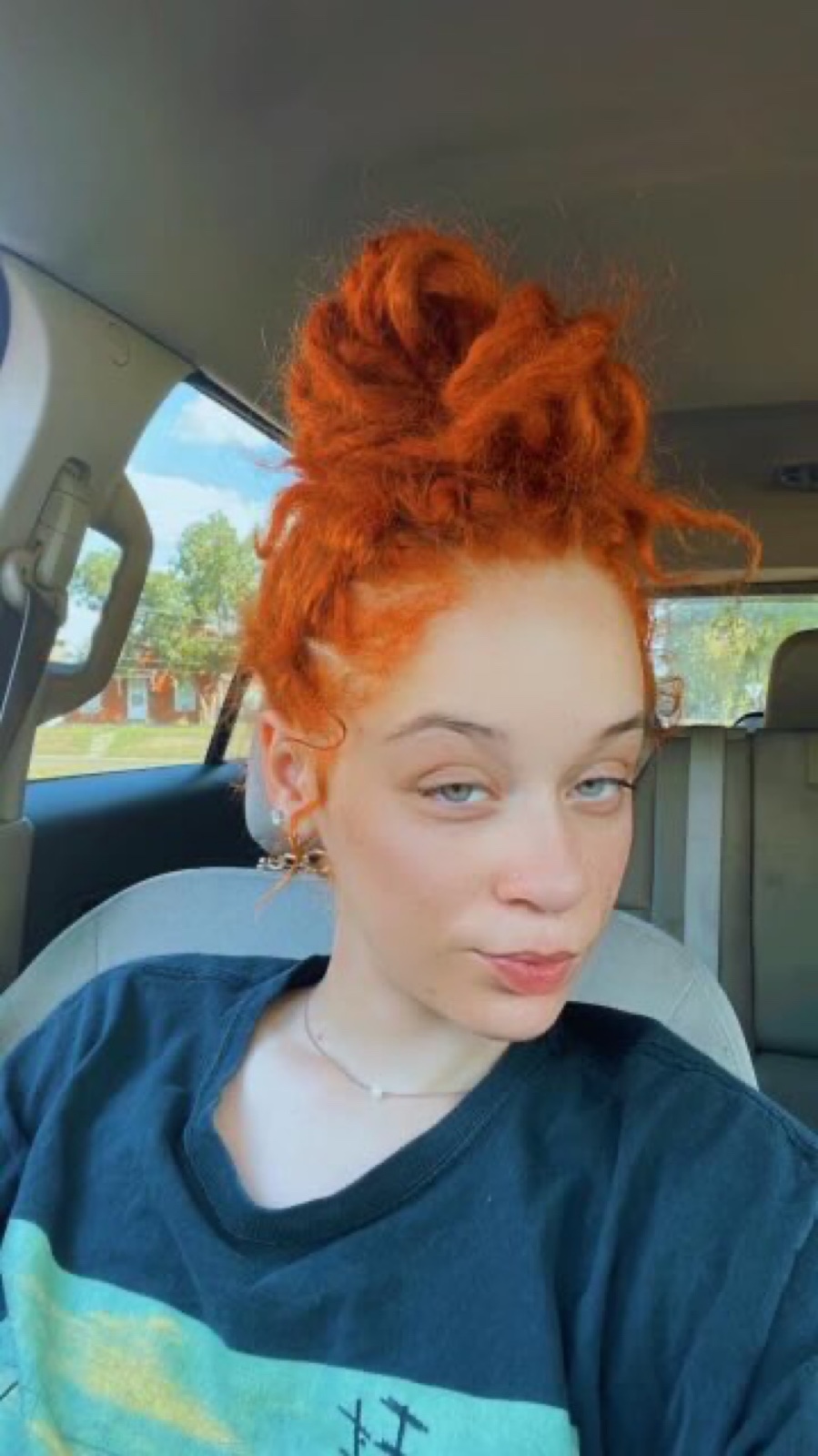 Hey 🥶😍👋 I sell all kinds of party 🎉 favors 🧊 ❄️ hookup,massages