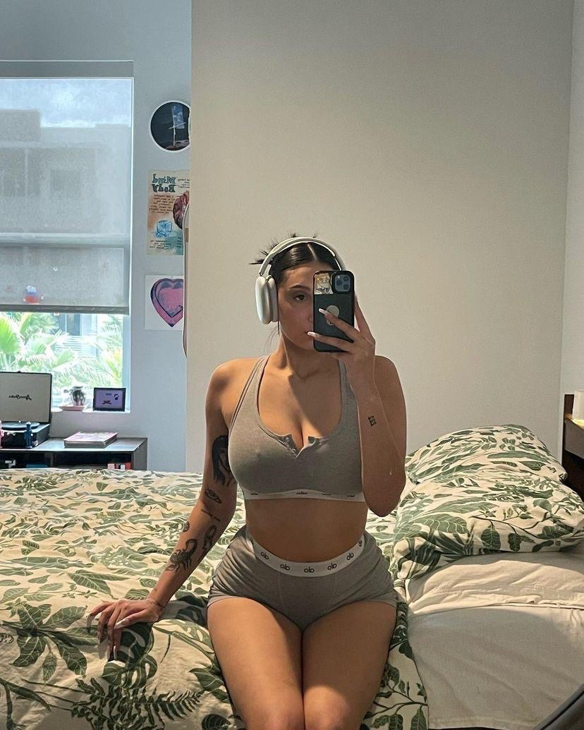 NEW GIRL NEXT DOOR 👅💋. TEXT ME ON +1 (406) 409-5254