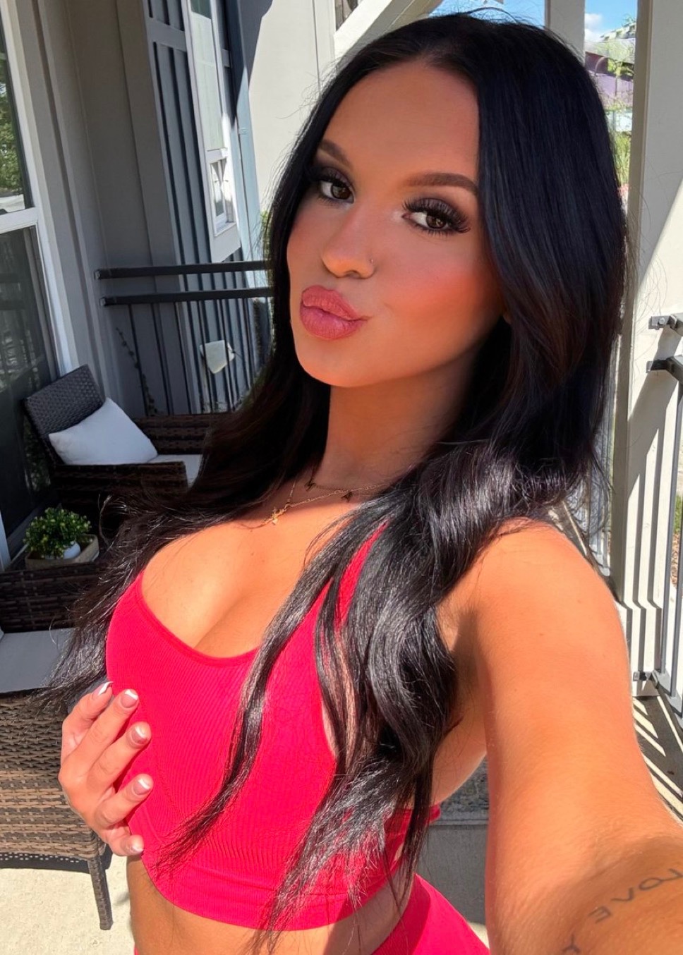 🥰I’m available for both incall❤️🥂💋 and outcall🥂💋❤️ services 💋🥂❤️