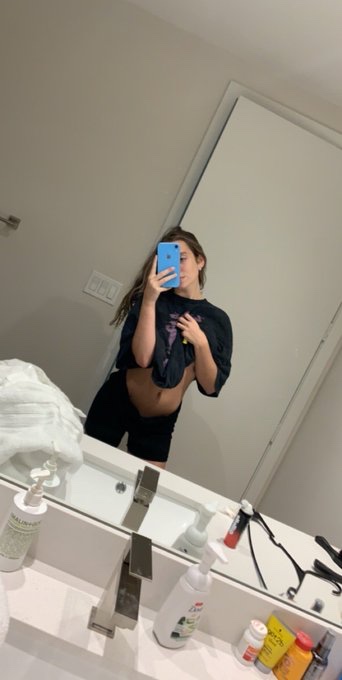 Are u stressed!😰 🍆🍑and need some hot reliever? I'm the right girl, I love squirting 💦💦💦💦💦💦