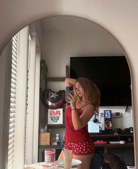 Welcome to paradise studio escort and massage here ☑️