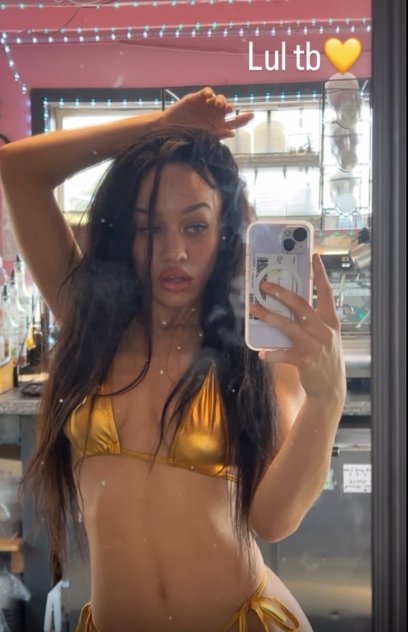 LIGHTSKIN PETITE AND PRETTY GREEN EYED BEAUTY🥰💋💦