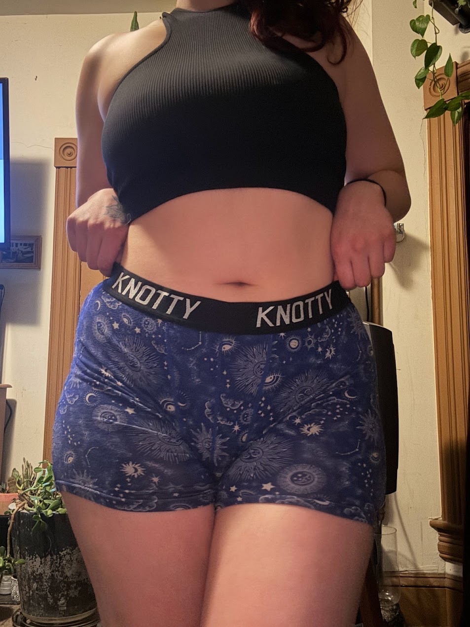 HI IM Ani Rose IM A LICENSED AND VERIFIED MASSAGE THERAPIST, MODEL & ESCORT , WITH HAPPY ENDING