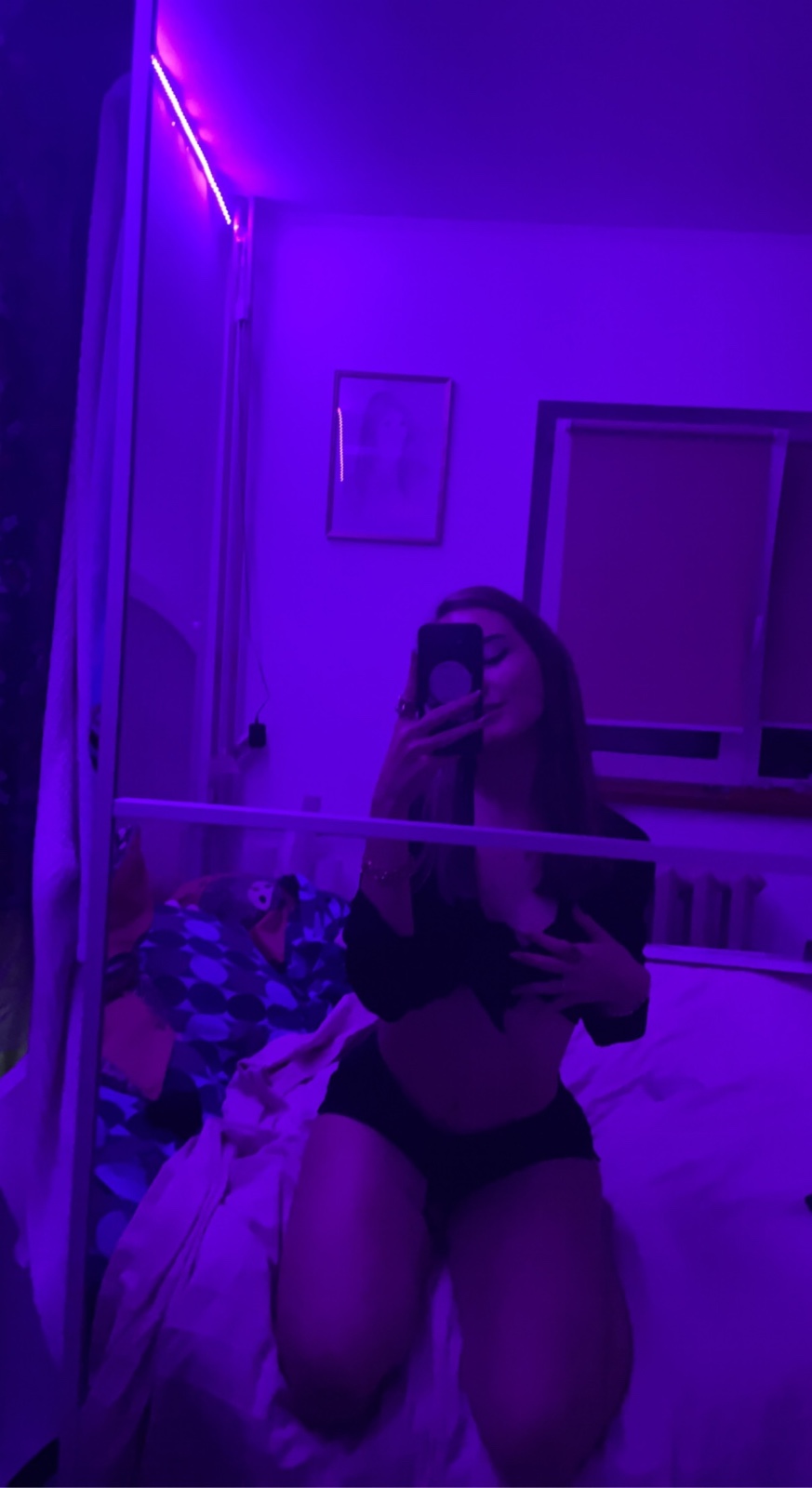 Discreet sex with Caucasian sexy girl