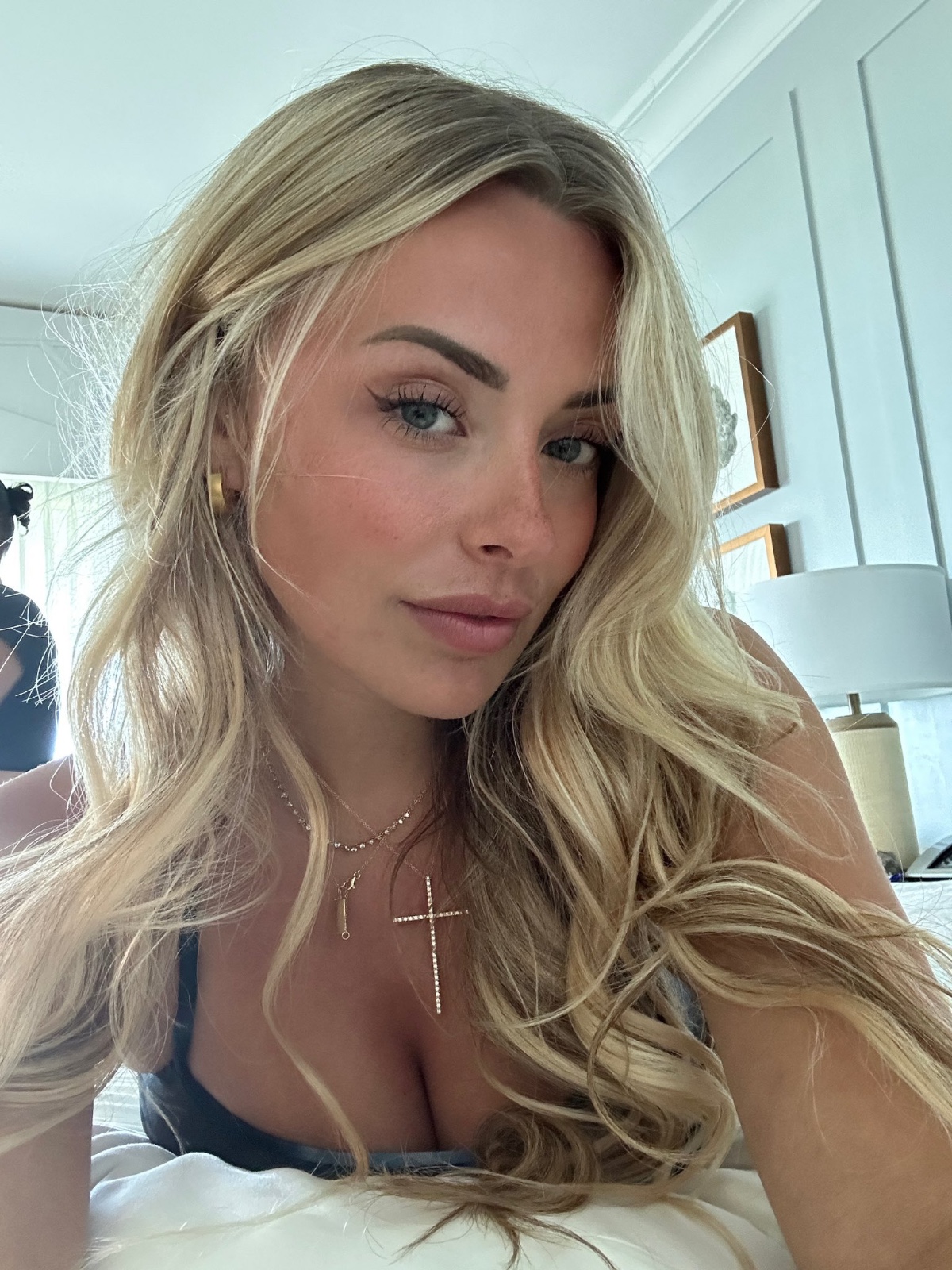 My 💦 WET🍓JUICY🍭NO RESTRICTION 🍌🌧 text me let’s get naughty 🥰😜snap bella_bee1216