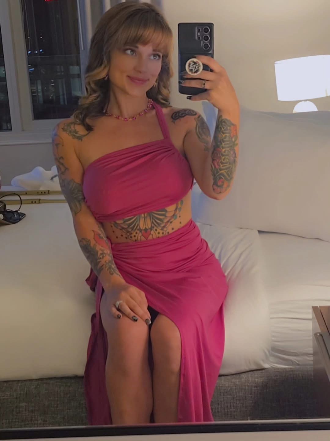 Escort Available for hook up now 🍑🍆