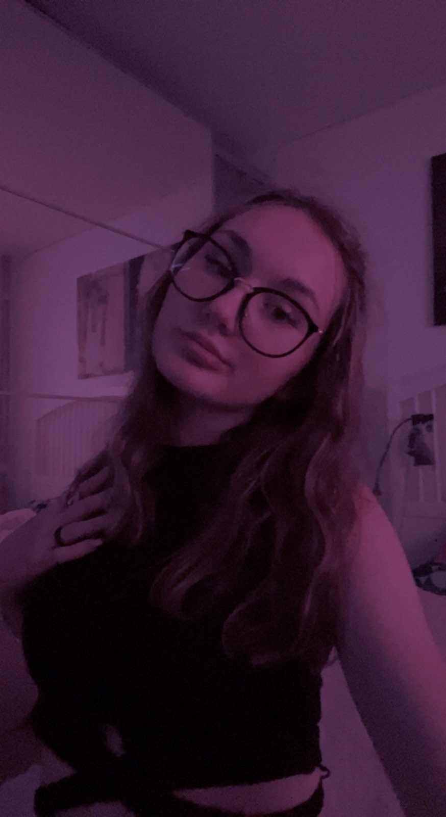 Discreet sex with Caucasian sexy girl