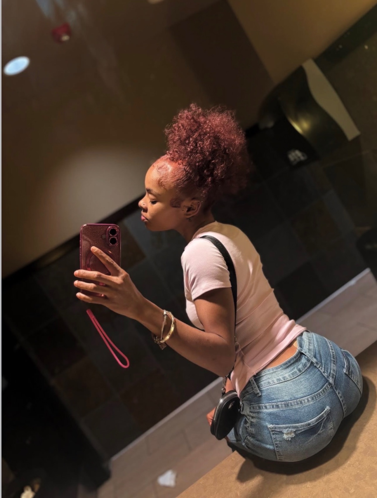 CLEAN,100% LEGIT AND UPSCALE BEAUTY AVAILABLE FOR HOOK UP INCALL & OUTCALLS FUN HIT ME UP ANYTIME!