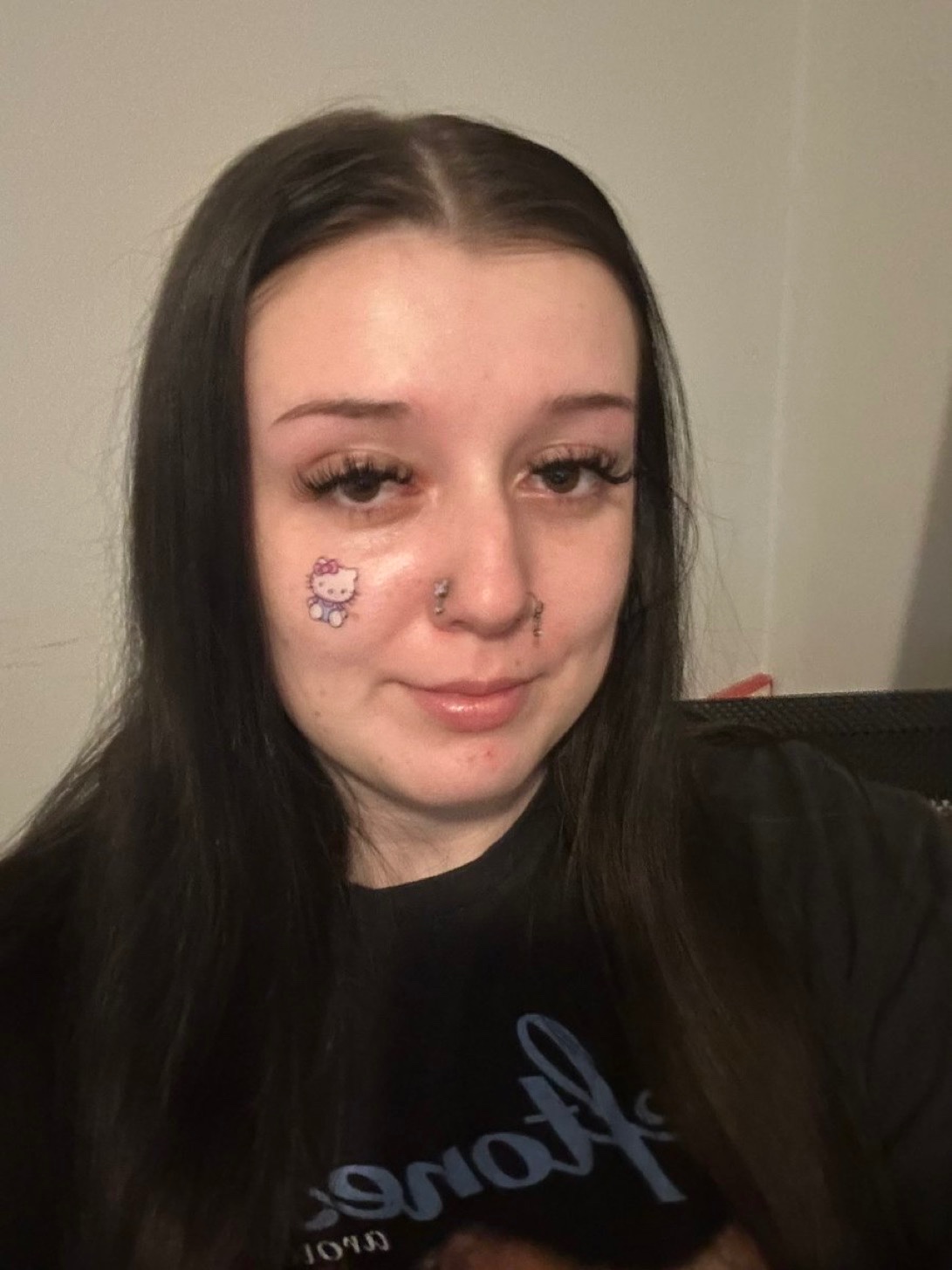 Your Discreet Addiction, Premium Experience the type you remember forever 😍