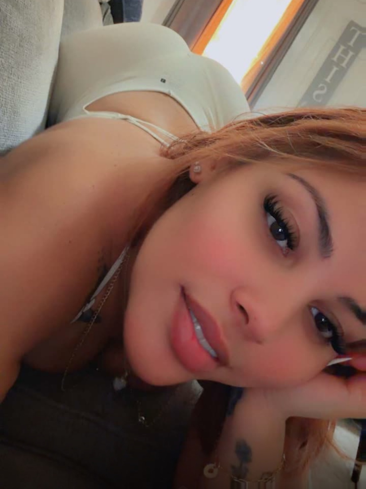 Escorts available now for hookup