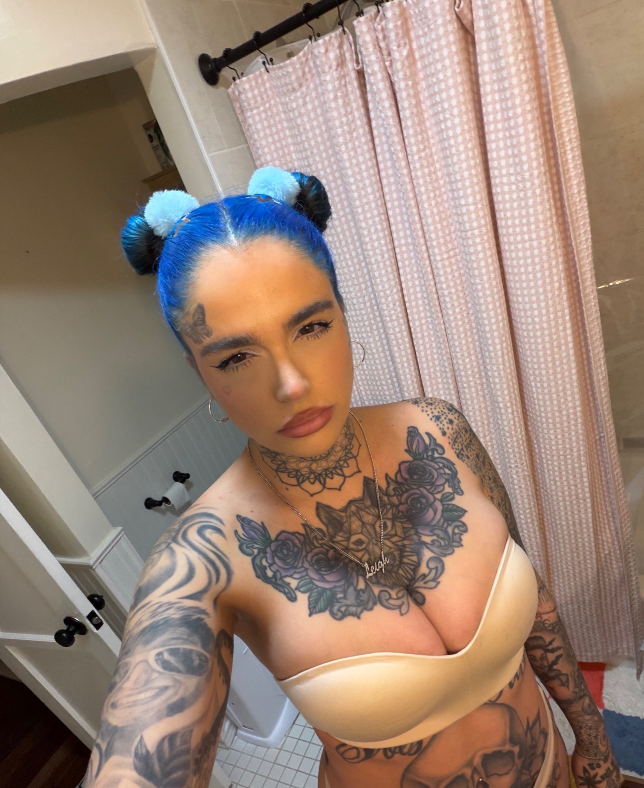 I’m a mature hooker, with high levels of sweetness, you can count on my service🍑👅