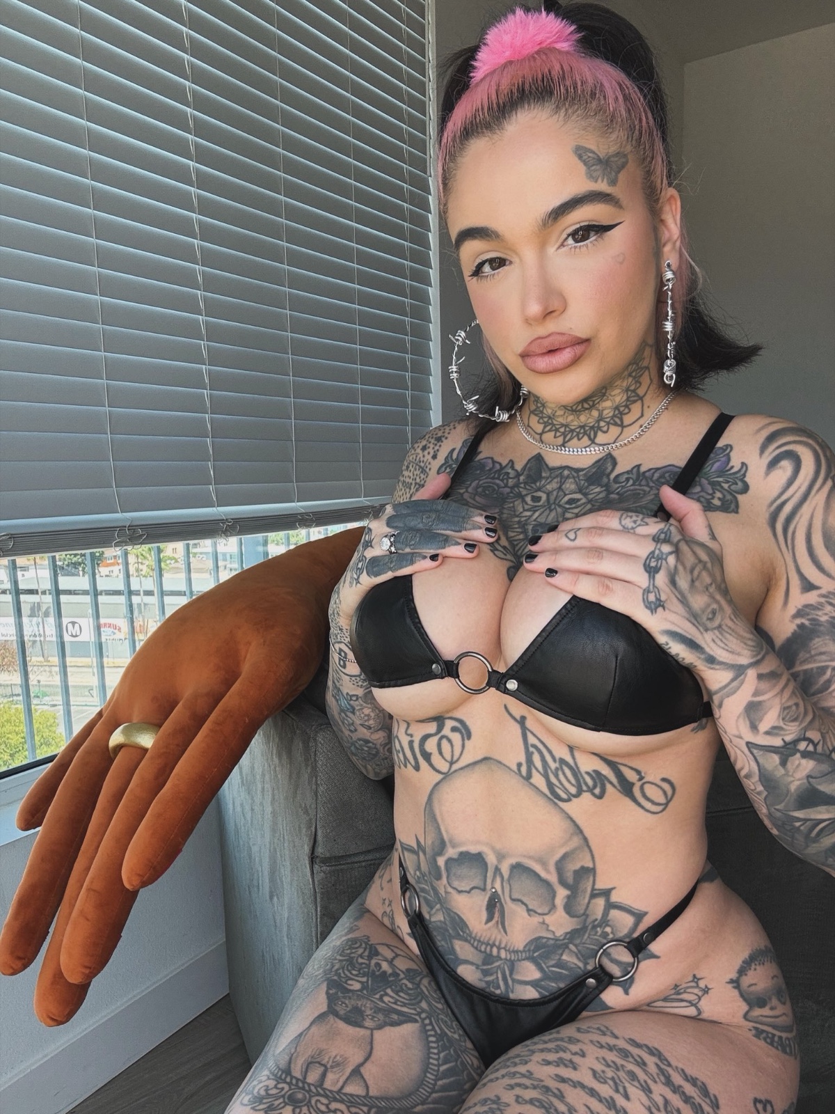 📍Meetup available 🤤 Sloppy heads • 💦 Nasty FaceTime 🚘 Car sex • 🎥 Solo vids, squirt vids, etc