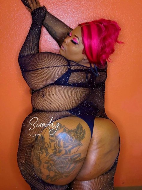 SSBBW NEW IN THE AREA