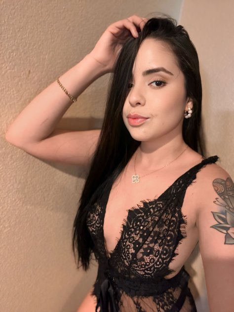 Sexy latina natural
