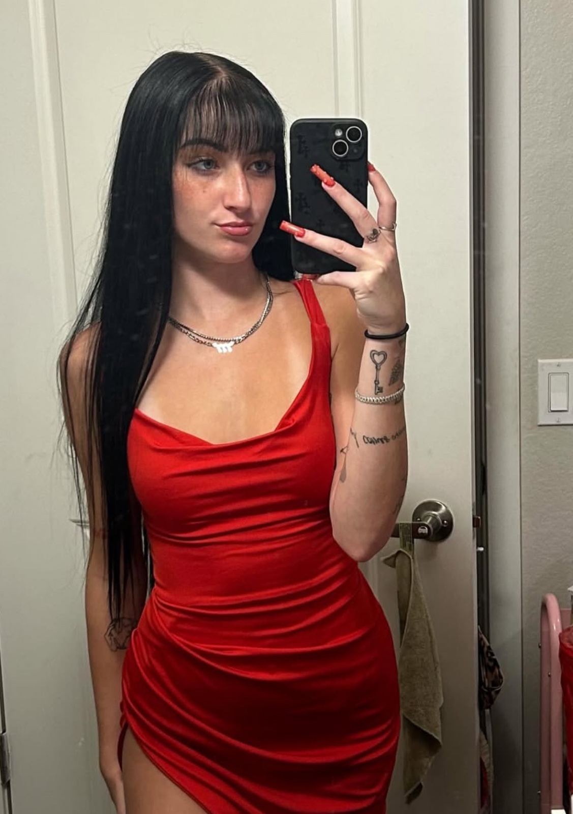 ESCORT 😜AVAILABLE NOW FOR HOOK UPS 😛