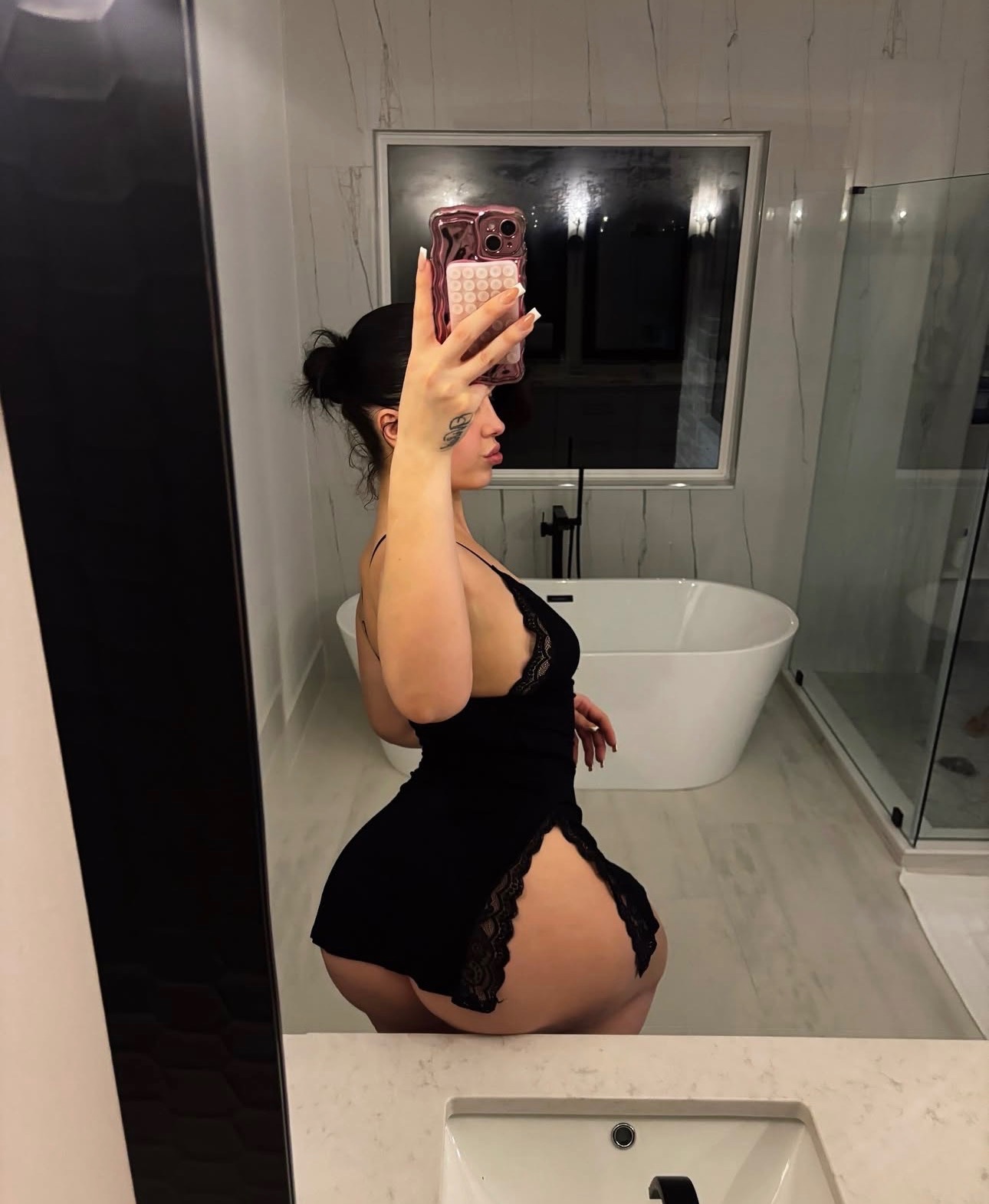 🍆🍑AVAILABLE TO HOOK UP ANYTIME 24HRS ACTIVE 💦🍑