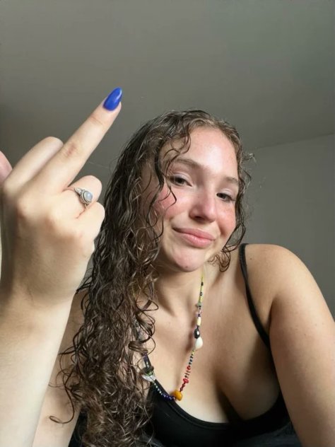 𝐈'𝐦 𝐚𝐯𝐚𝐢𝐥𝐚𝐛𝐥𝐞