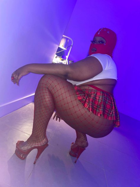 3 Hole Ebony Beauty Eager for you